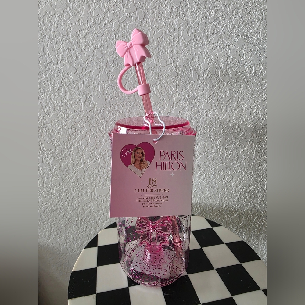 NWT Paris Hilton Pink Glitter 18oz Sipper Cup with Bow Straw